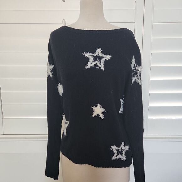 Solution Black with White Stars Oversized Sweater Size M - Picture 1 of 4